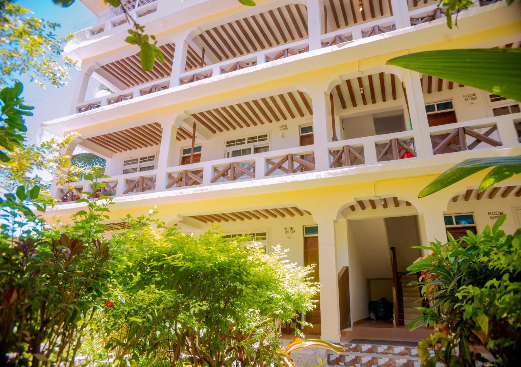 Baraka Beach Bungalows Nungwi Eksteriør billede