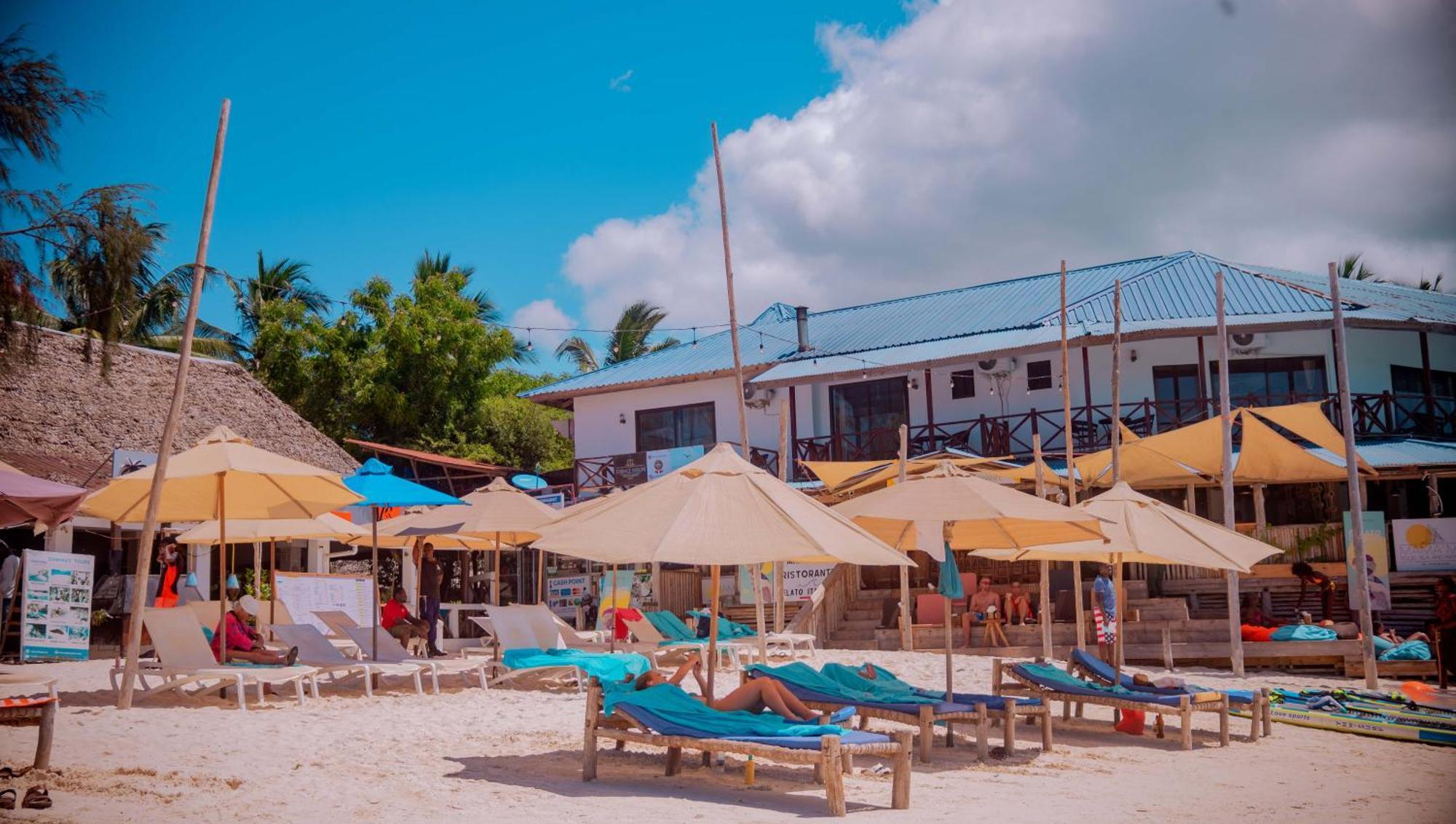 Baraka Beach Bungalows Nungwi Eksteriør billede